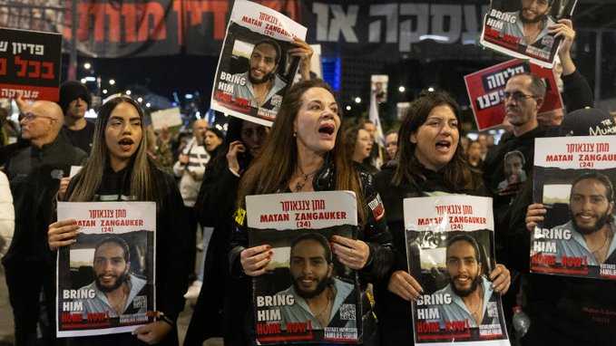 Families of Israeli captives